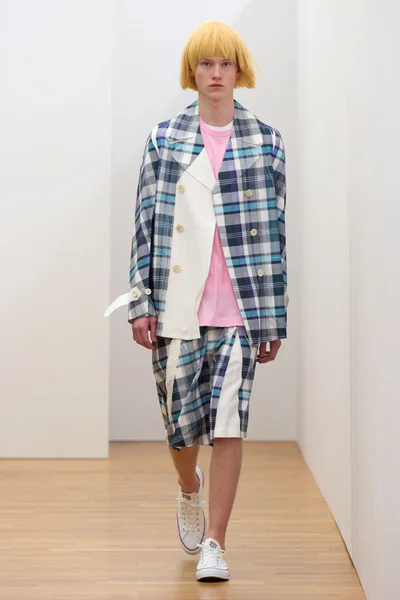 Look 1